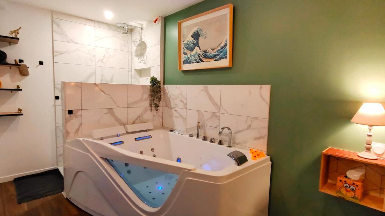 Votre Escale Jungle Sauna & Spa 尼奥尔 外观 照片